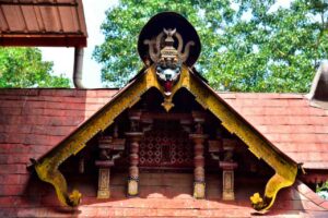 Lokanarkavu temple timings